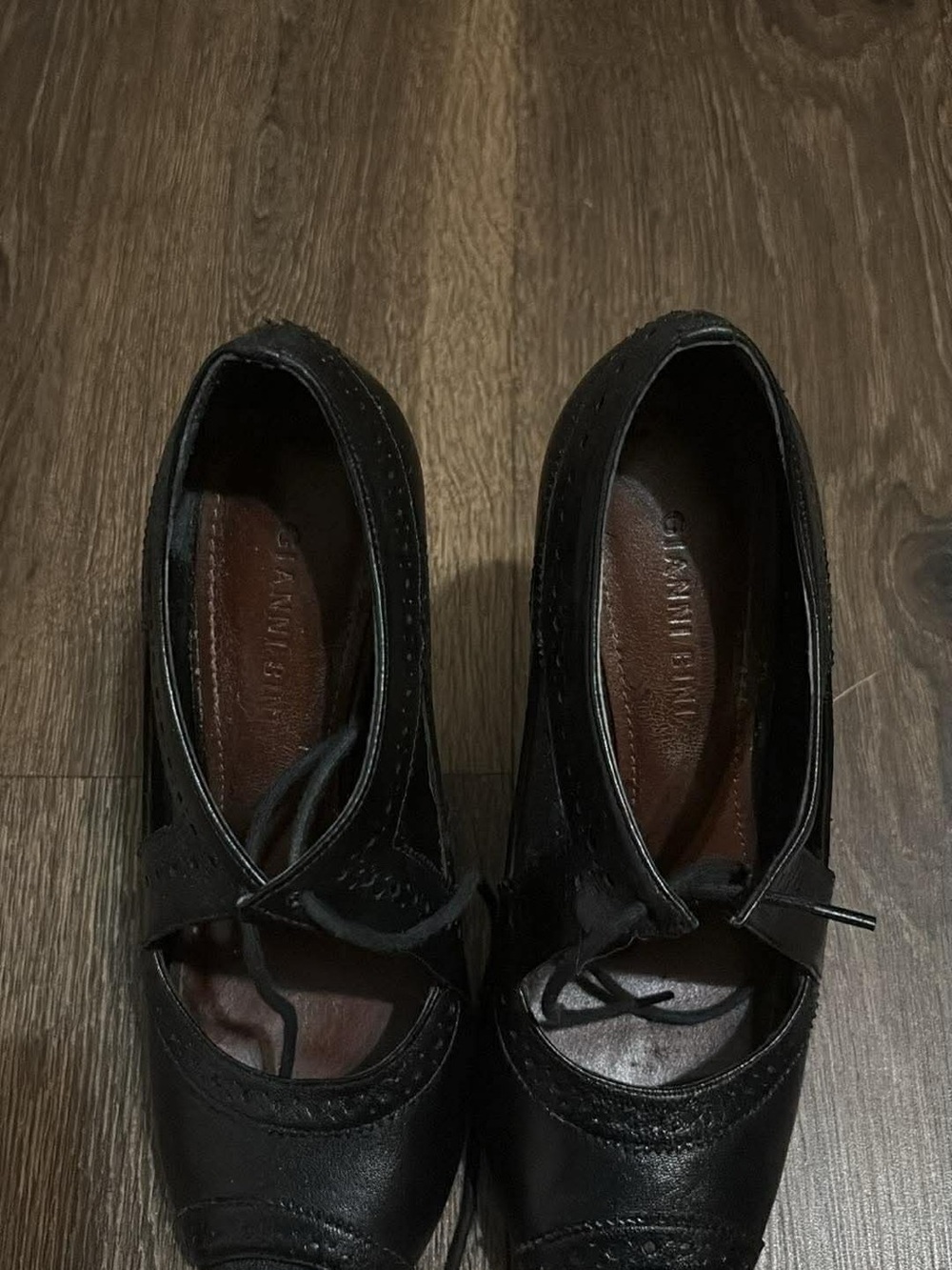 Gianni Bini Black Leather Lace-Up Mary Jane Heels size 8